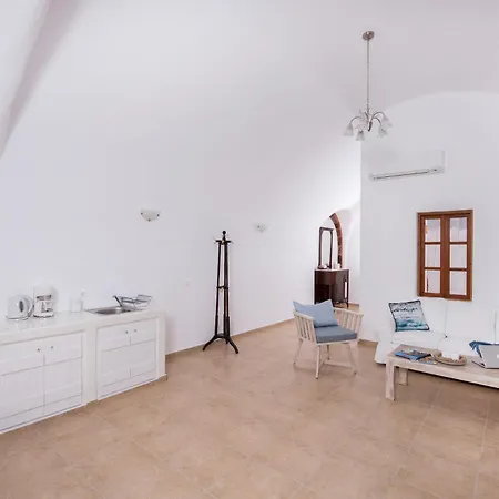 Aenaon Estate 1896 By K&k Pýrgos