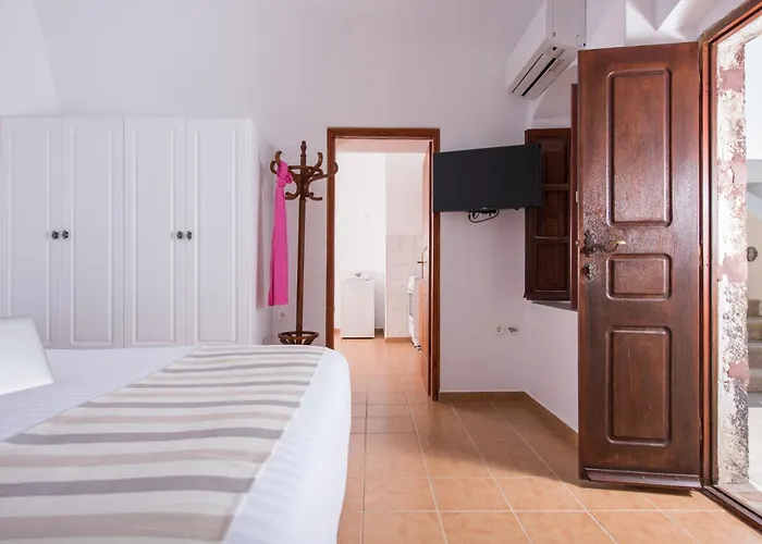 Apart Otel Aenaon Estate 1896 By K&k 3*