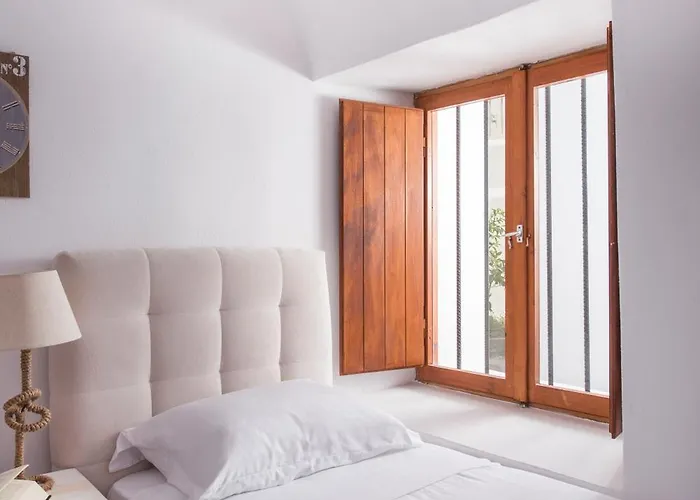 Apart Otel Aenaon Estate 1896 By K&k Pýrgos